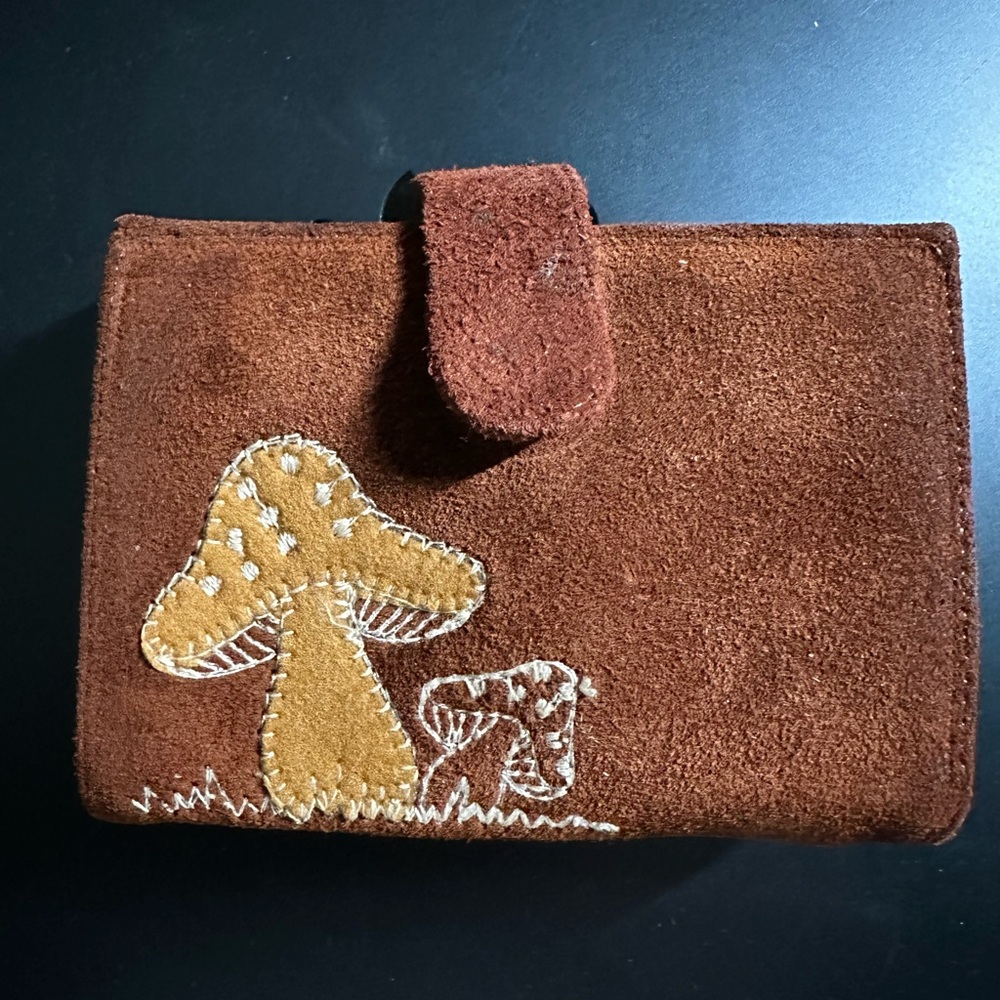 Vintage 1970’s Brown Suede Wallet with Mushroom Embroidery.